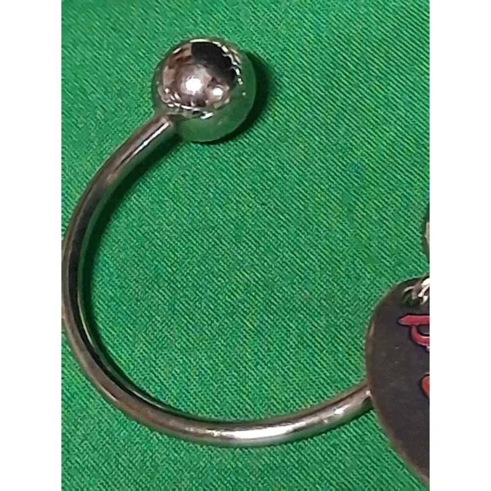 Vintage 2005 Atlanta Braves Horseshoe Screw-Ball Keychain MLB Aminco